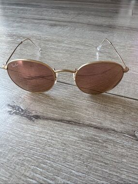Ray-Ban Gold Frame Sunglasses with Rose-Pink Lenses